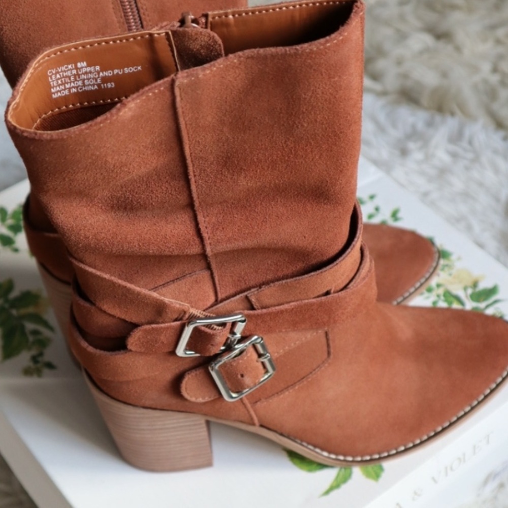 New Chelsea & Violet Vicki Suede Booties - Picture 9 of 10